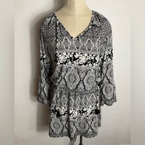 𝅺WHBM B&W Elastic Waist Dress Sz 4